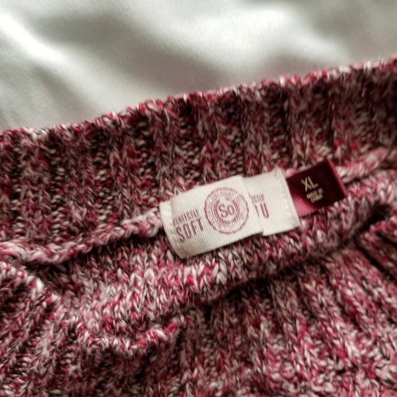 Sweater - Picture 3 of 3